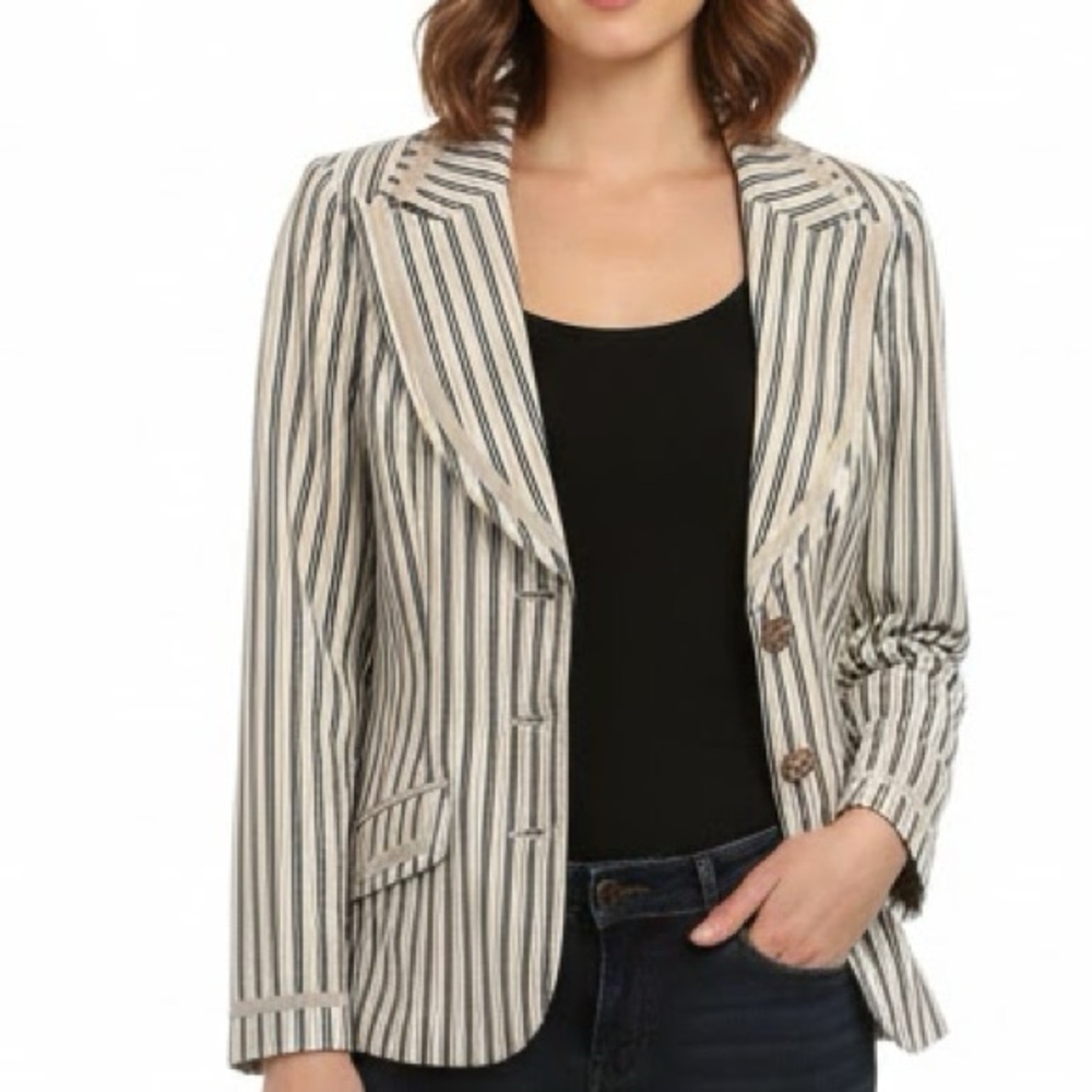 Bisou Bisou green pinstripe blazer jacket